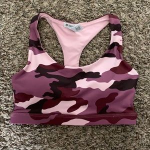 Forever 21 camo sports bra